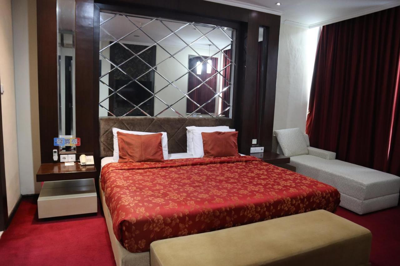 Hotel Dafam Pekalongan Eksteriør bilde