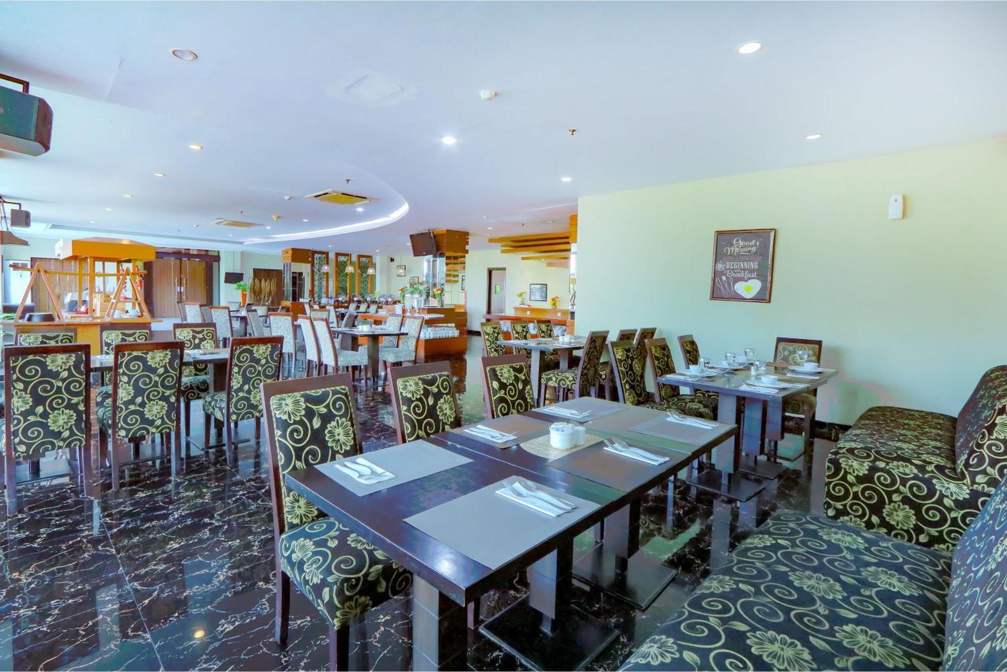 Hotel Dafam Pekalongan Eksteriør bilde