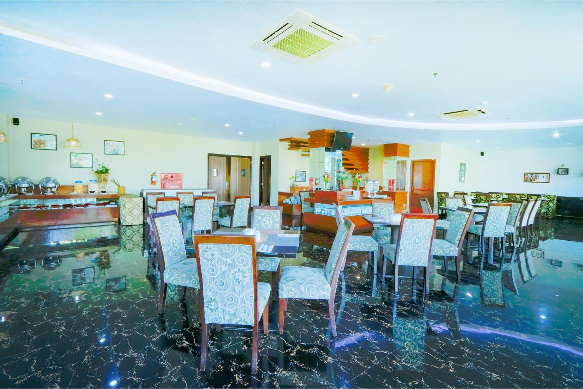 Hotel Dafam Pekalongan Eksteriør bilde