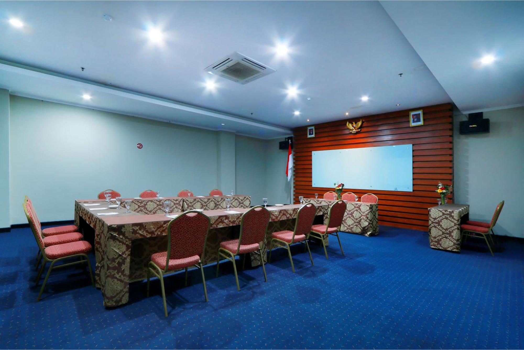 Hotel Dafam Pekalongan Eksteriør bilde