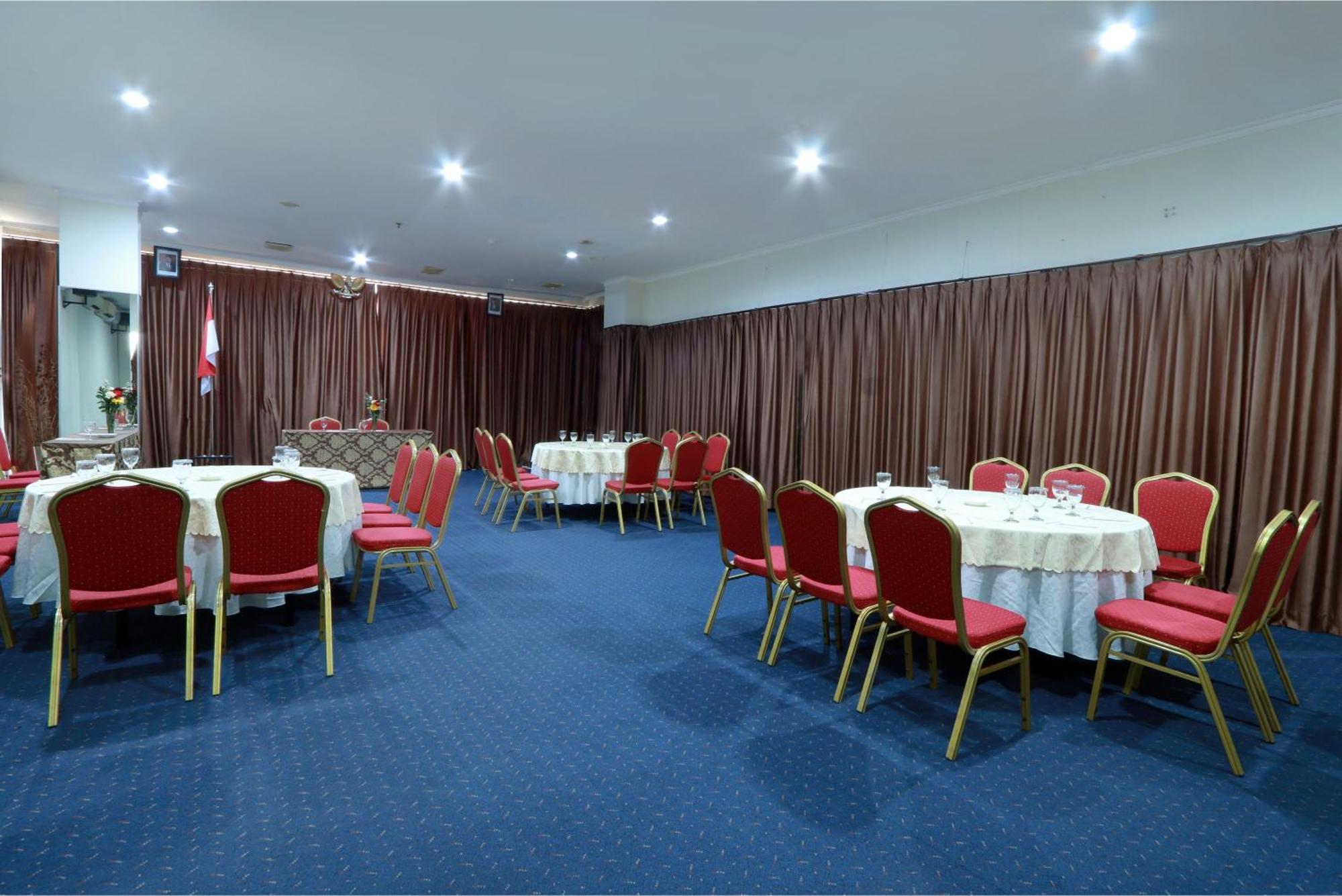 Hotel Dafam Pekalongan Eksteriør bilde