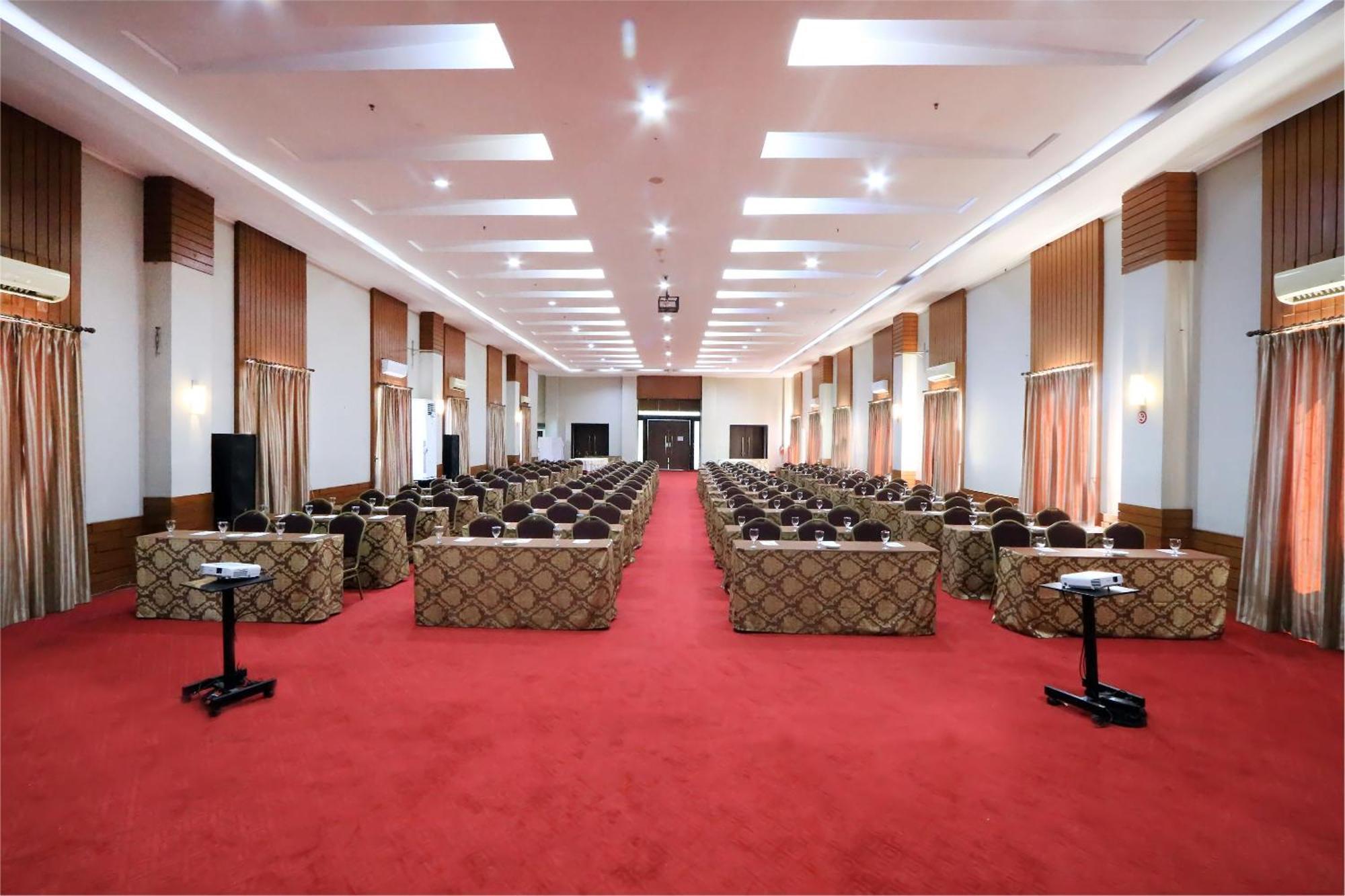 Hotel Dafam Pekalongan Eksteriør bilde
