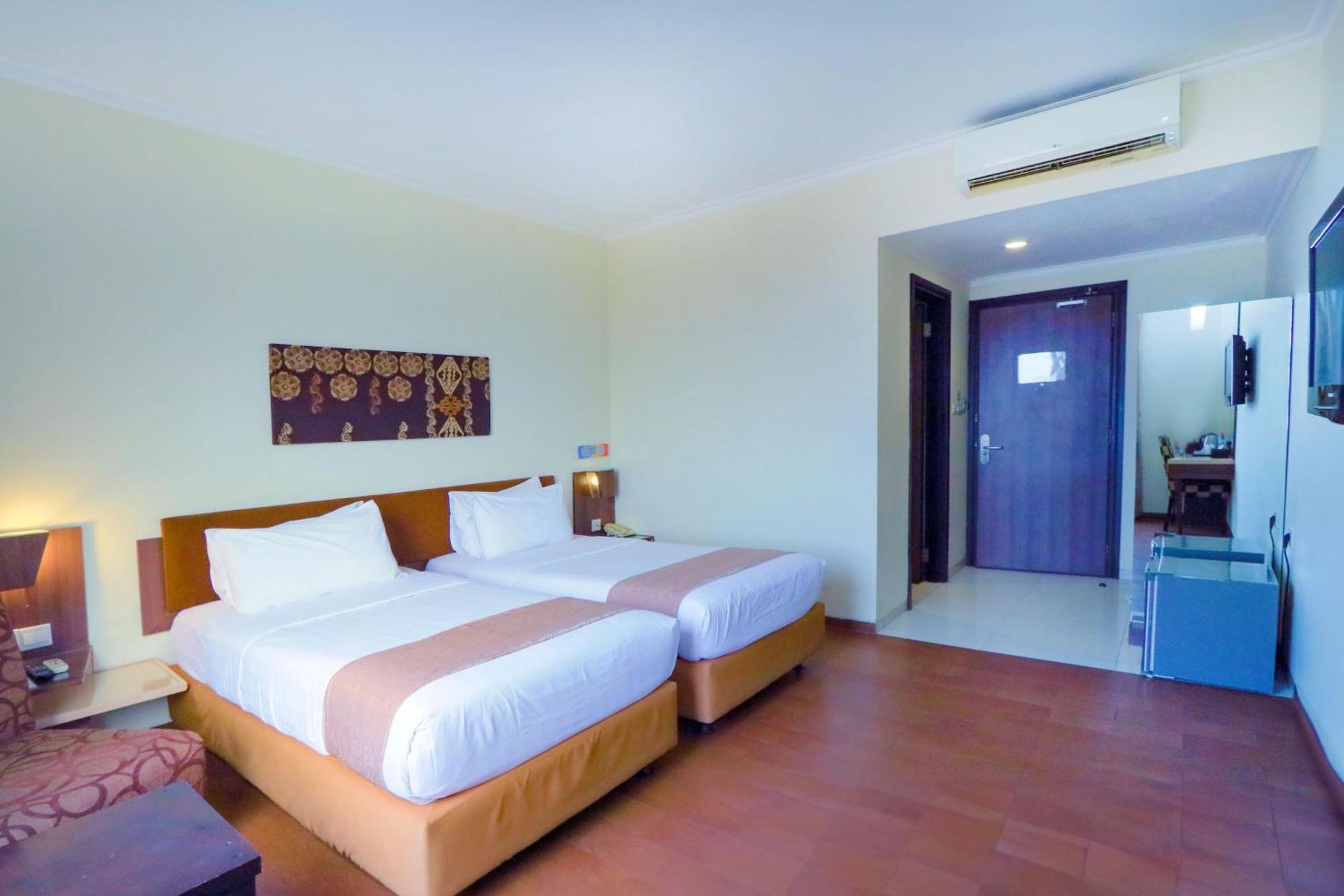 Hotel Dafam Pekalongan Eksteriør bilde
