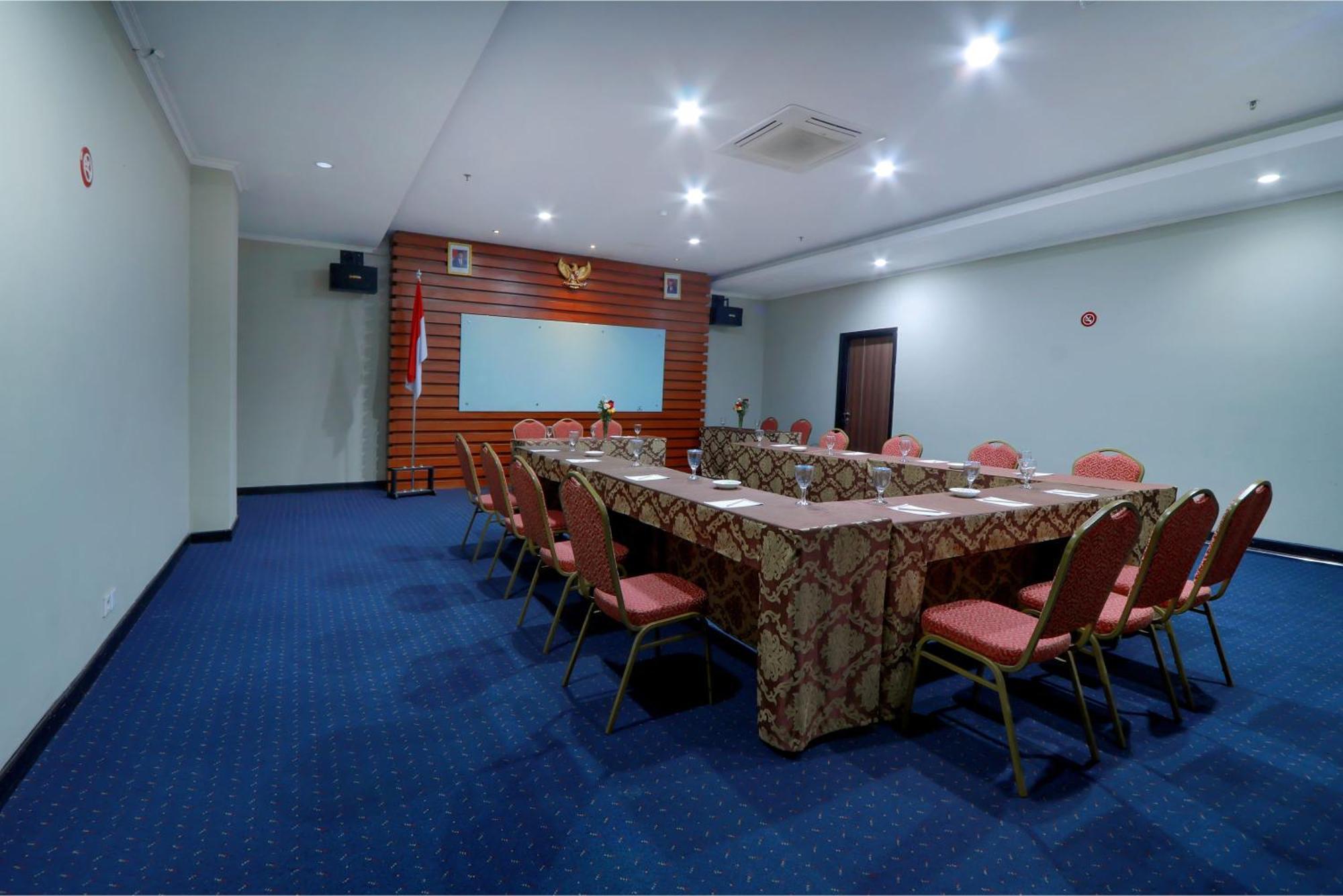 Hotel Dafam Pekalongan Eksteriør bilde
