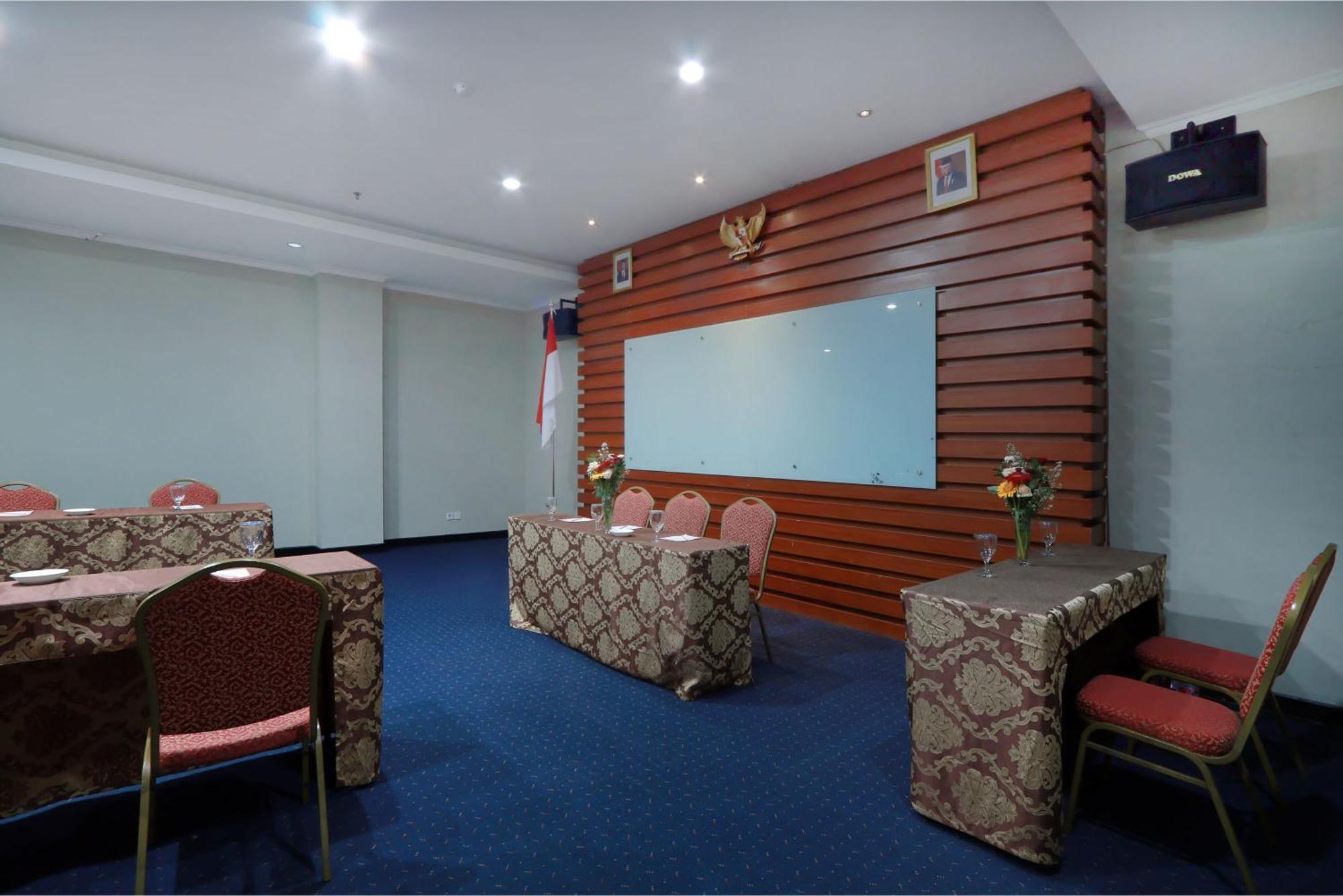 Hotel Dafam Pekalongan Eksteriør bilde