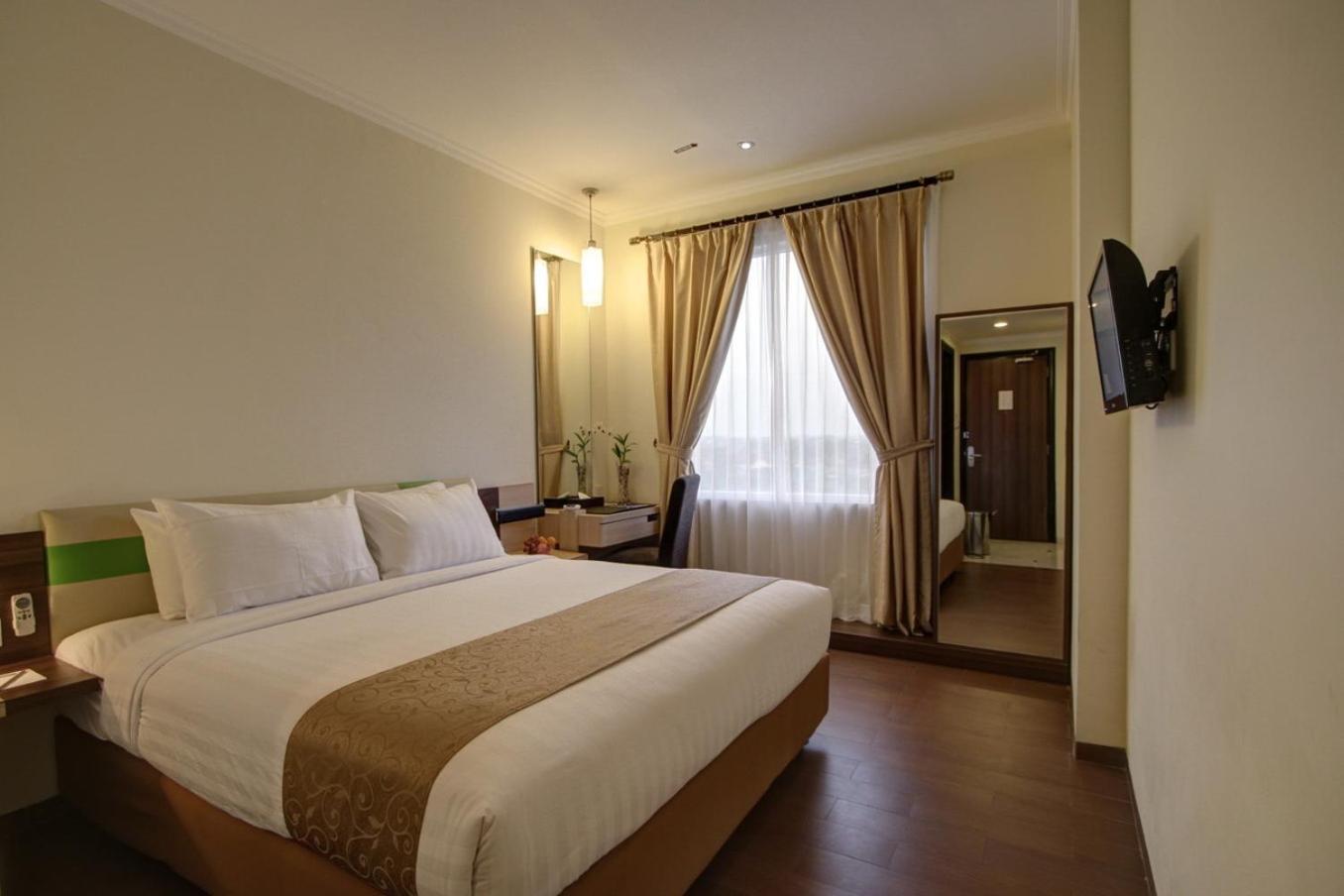 Hotel Dafam Pekalongan Eksteriør bilde